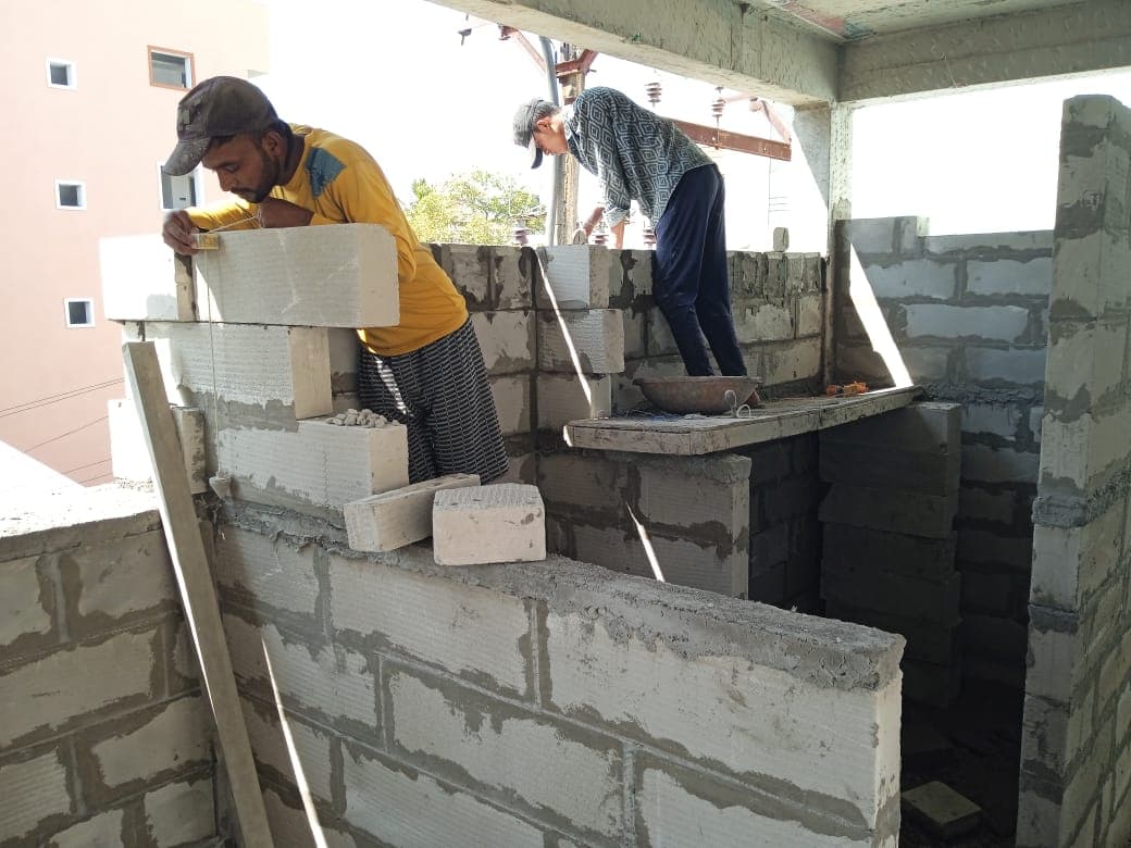 Ensuring structural integrity of block work