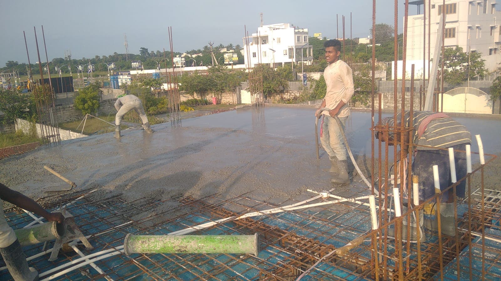 Concrete slab pouring for roof